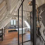 Anno 1706 Apartments